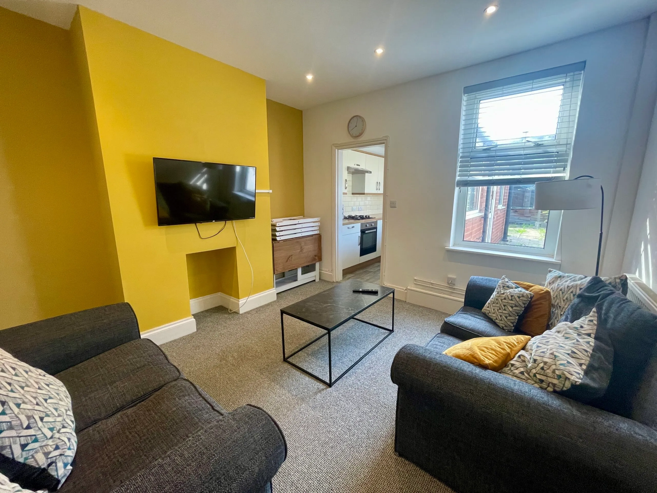 Spare Rooms - 4 Bed House - £90pppw - Image 1