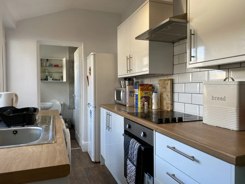 79 Sincil Bank -3 Bed -All Bills Included *Exclusive Offer* - Thumbnail 7