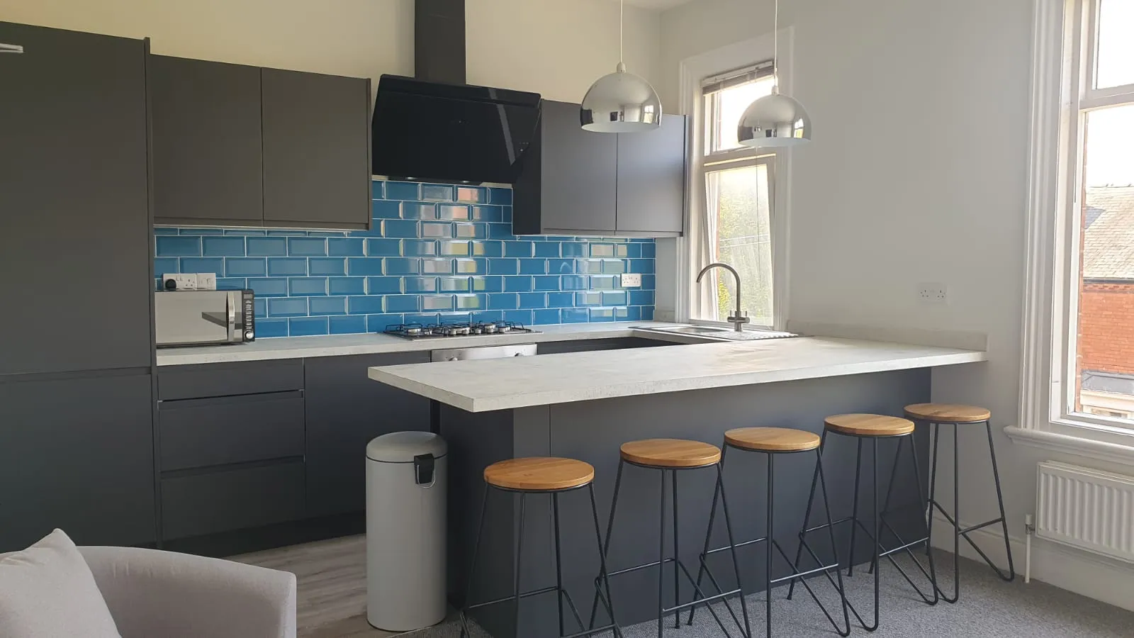 8 Albert Crescent–5-Bed5-Bath with All Bills Included - Image 1