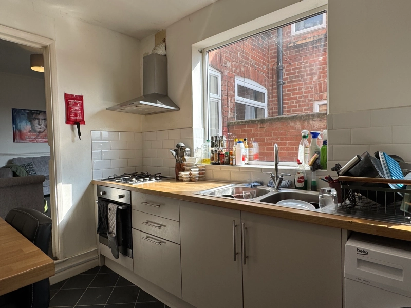West Parade - 6 Bed - Thumbnail 22