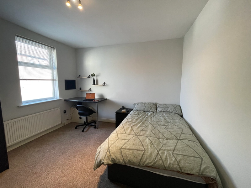 Wilson Street -3 Bed - Thumbnail 3