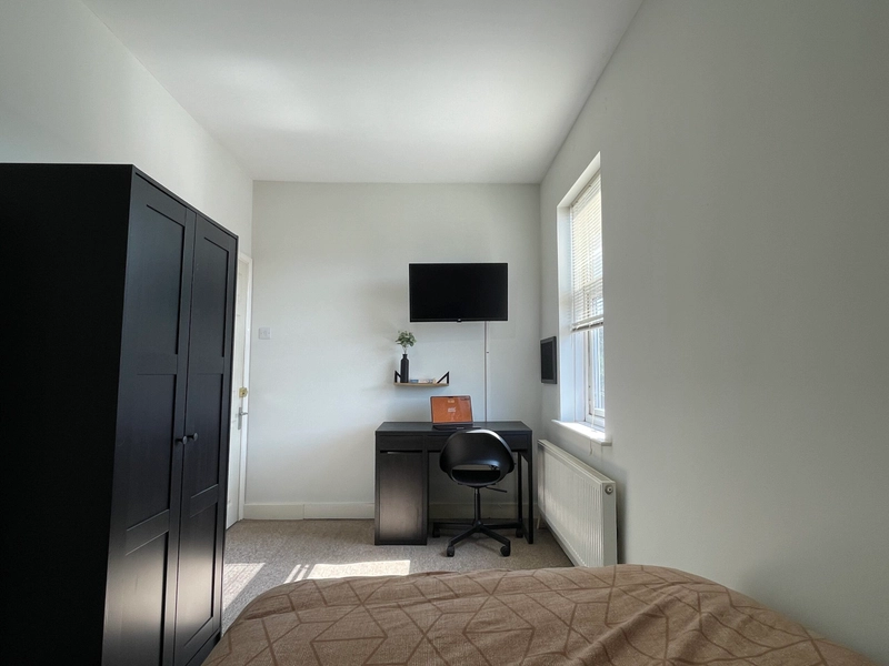 Wilson Street -3 Bed - Thumbnail 5