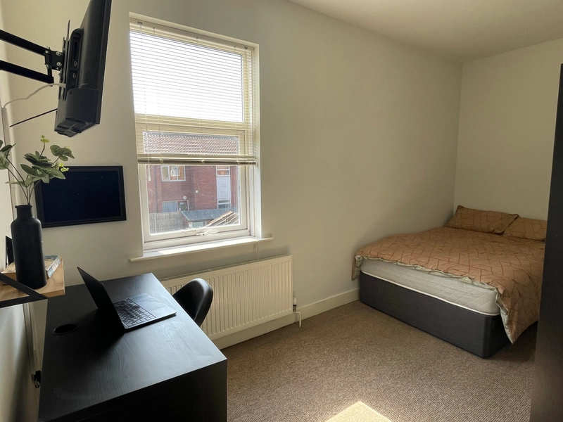 Wilson Street -3 Bed - Thumbnail 4