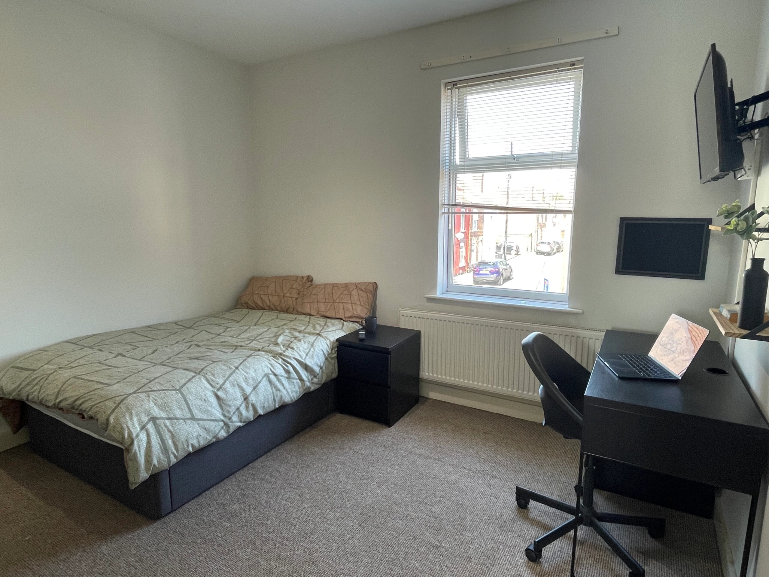 Wilson Street -3 Bed *LTD OFFER -50% OFF FIRST 3 MTHS RENT!* - Image 7