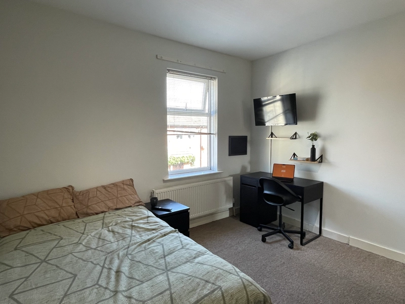 Wilson Street -3 Bed - Thumbnail 8