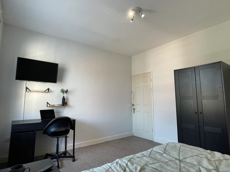 Wilson Street -3 Bed - Thumbnail 9
