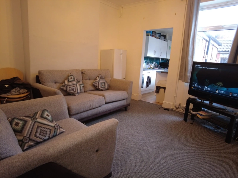 St. Andrews Street - 3 Bed Student House - Thumbnail 4