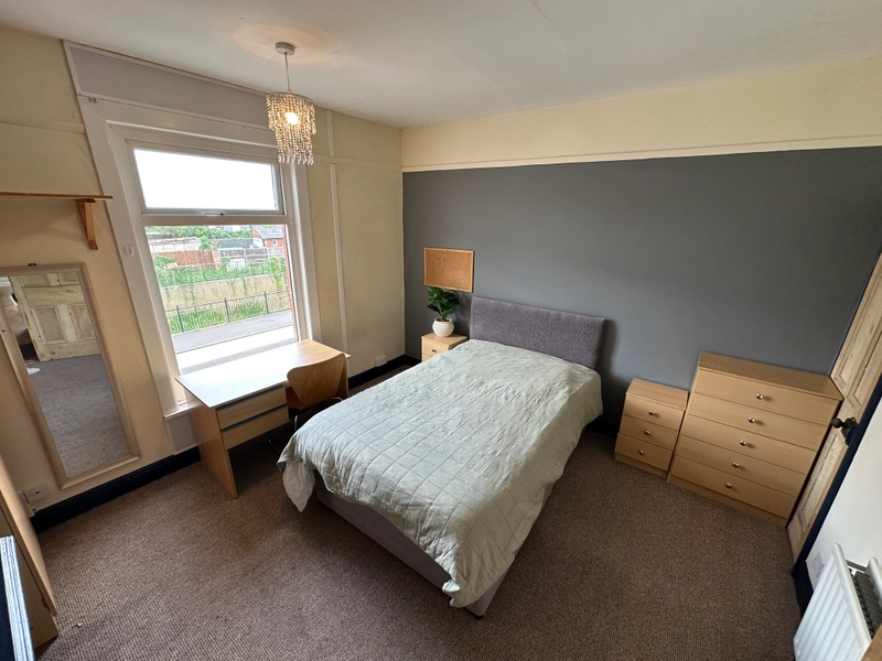 Student House: Sincil Bank - 3 Bed, 2 Bath - Thumbnail 9