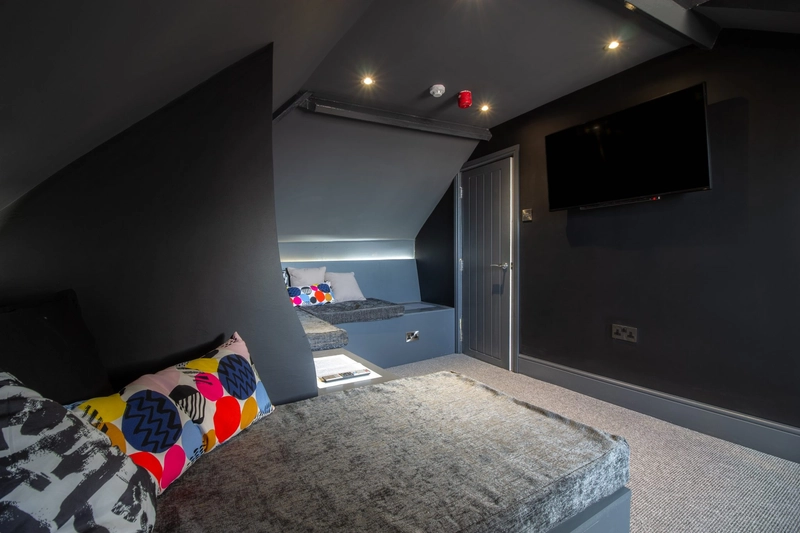 Modern 6-Bed Ensuite Student Property -All Bills Included! - Thumbnail 12
