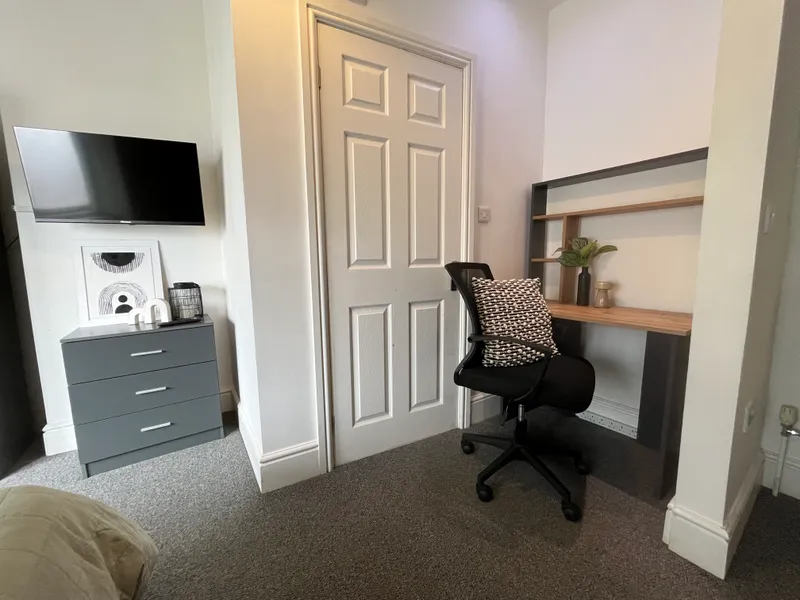 SPAREROOMS ALL ENSUITES AVAILABLE 11TH SEPTEMBER - Image 8