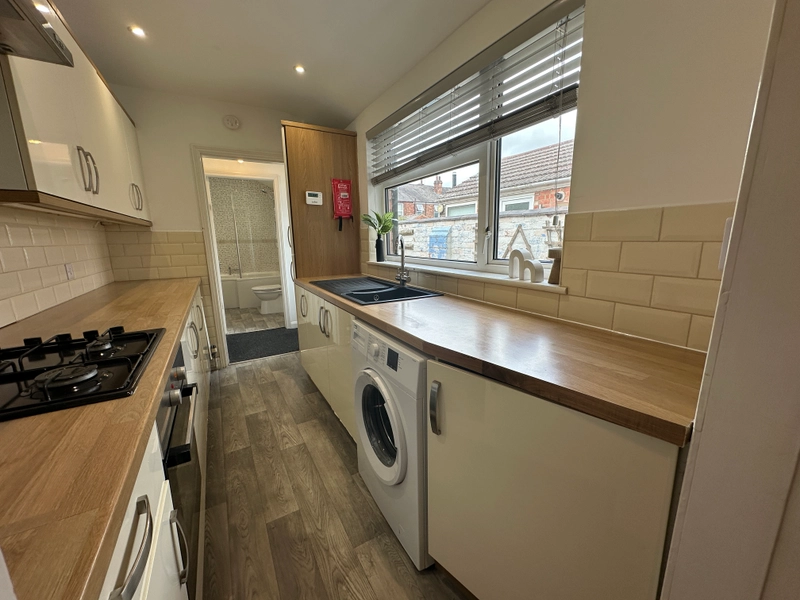 3 Bed House +Study - £120pppw - Thumbnail 5