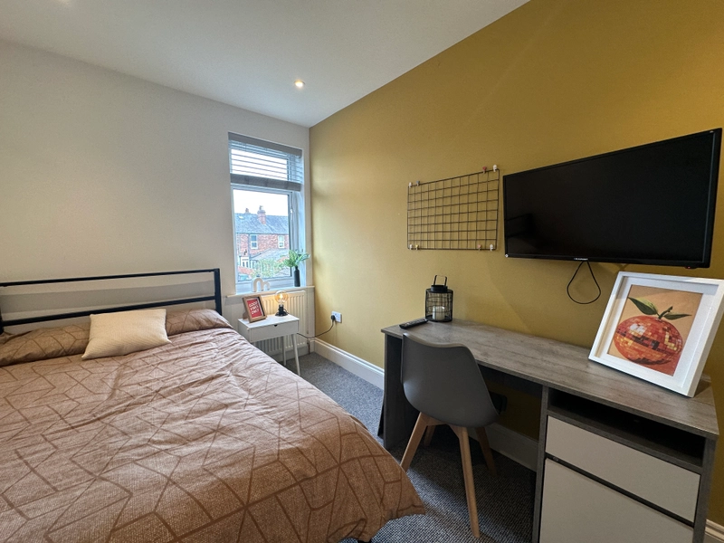 3 Bed House +Study - £120pppw - Thumbnail 14