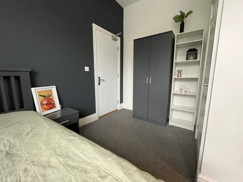 SPARE ROOM - ALL BILLS INCLUSIVE STUDENT PROPERTY - Thumbnail 7