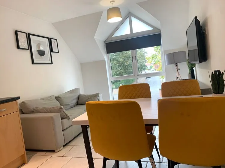 Apartment 6 Laureate House, Newport, Lincoln, Lincolnshire, LN1 3DP - Image 7