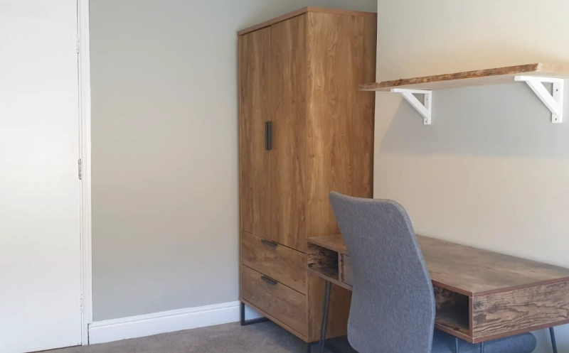 104 Portland Street - 6 Spare Rooms available - Thumbnail 4
