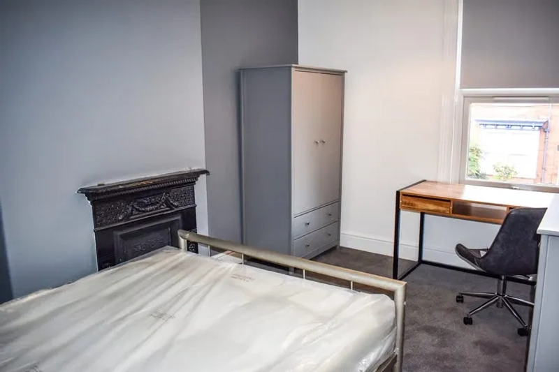 57 Richmond Road - Spare Rooms in the west end! - Thumbnail 5