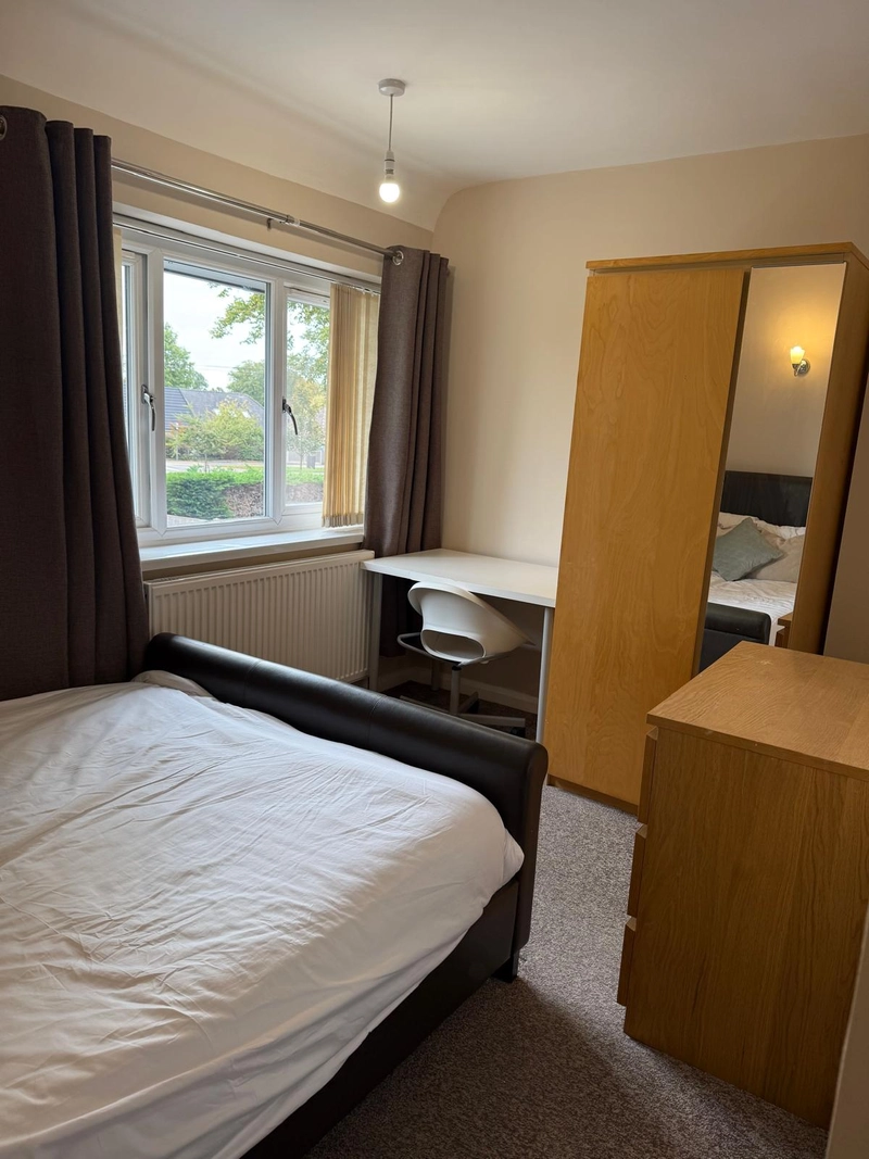 Middleton Boulevard: 4 Bedroom Student (Jubilee) NG8 1FX - Thumbnail 11