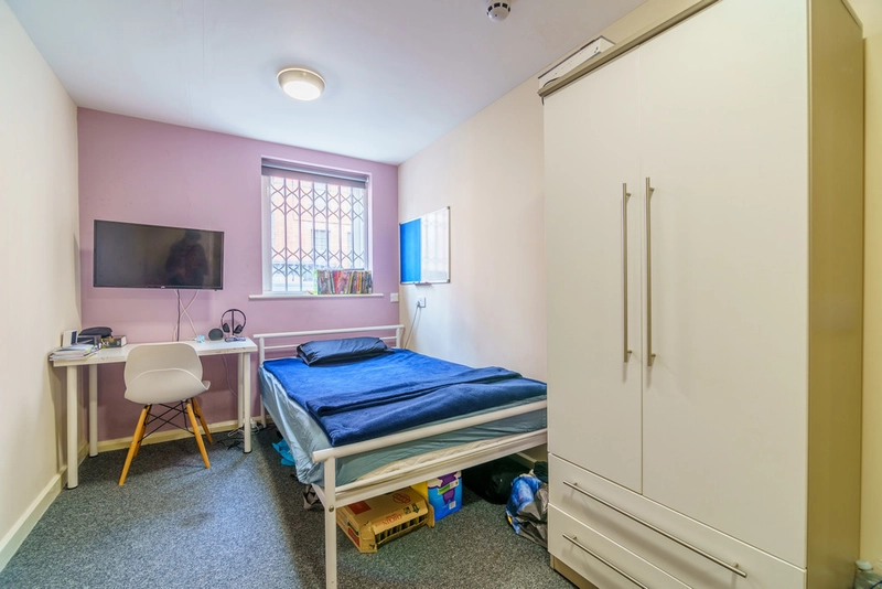 4 Spare Rooms in a 6 bed student flat 162G-  NG7 3DB - Thumbnail 6