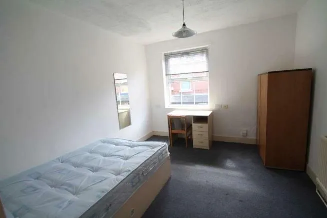 11 Frederick Grove, Nottingham, Nottinghamshire, NG7 1SG - Image 11