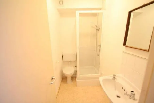 11 Frederick Grove, Nottingham, Nottinghamshire, NG7 1SG - Image 16