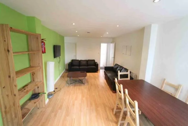 11 Frederick Grove, Nottingham, Nottinghamshire, NG7 1SG - Image 15