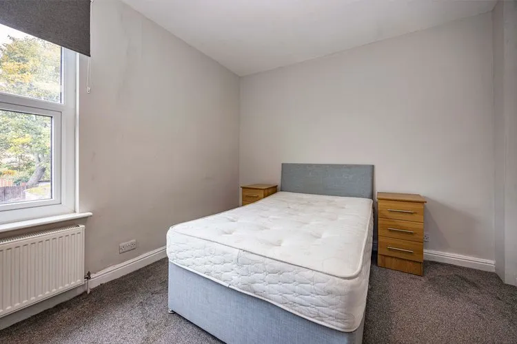 63 Windsor Street, Beeston, 4 Rooms - Available Now  NG9 2BW - Thumbnail 13