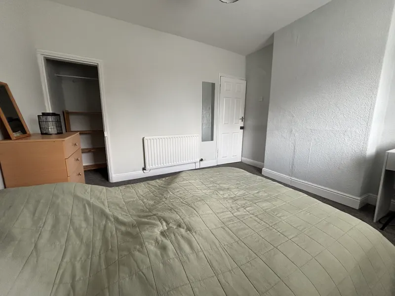 West End // 4 Bed // Bills Inc // SEP 2026 - Image 7