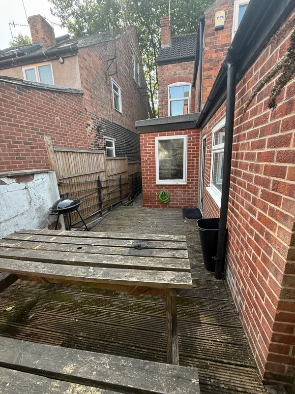 Albert Grove: 6 Bedroom Student House NG7 1PA - Image 5