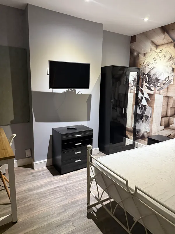 Albert Grove: 6 Bedroom Student House NG7 1PA - Image 15