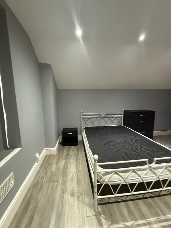 Albert Grove: 6 Bedroom Student House NG7 1PA - Image 18