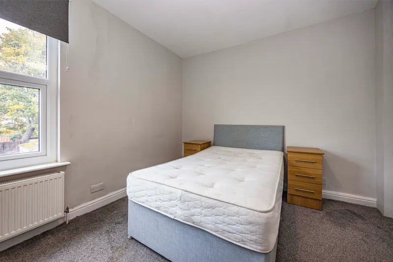 2 Spare rooms // Windsor Street (Beeston) NG9 2BW - Image 8