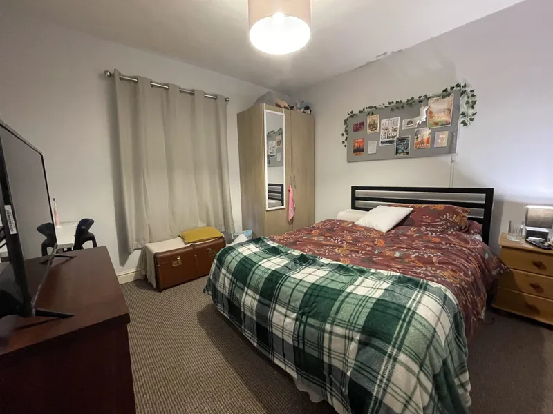 Snug 2 Bed Terraced House // AUG 2026 - Image 3