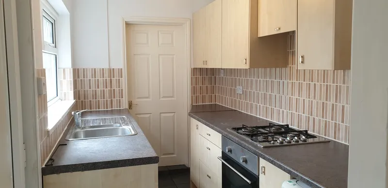 Snug 2 Bed Terraced House // AUG 2026 - Image 5