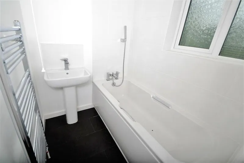 Arnesby Road: 5 Bedroom House NG7 2EA - Image 6