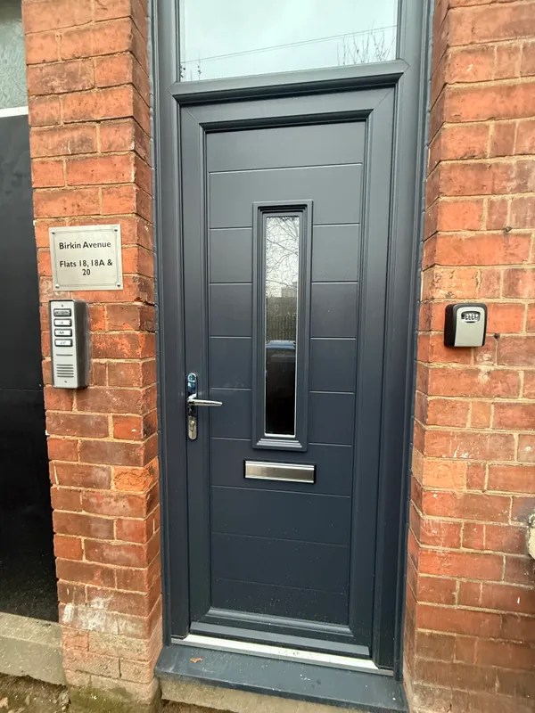 2 Bed Luxury Apartment - Birkin Avenue NG7 5AF - Image 2