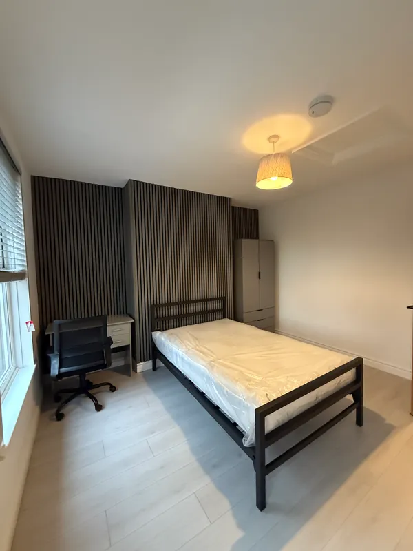 2 bed, 1 bath luxury flat - 20 Birkin Avenue NG7 5AF - Image 8