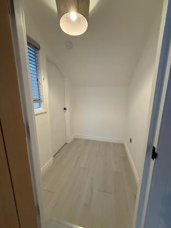 2 bed, 1 bath luxury flat - 20 Birkin Avenue NG7 5AF - Image 11