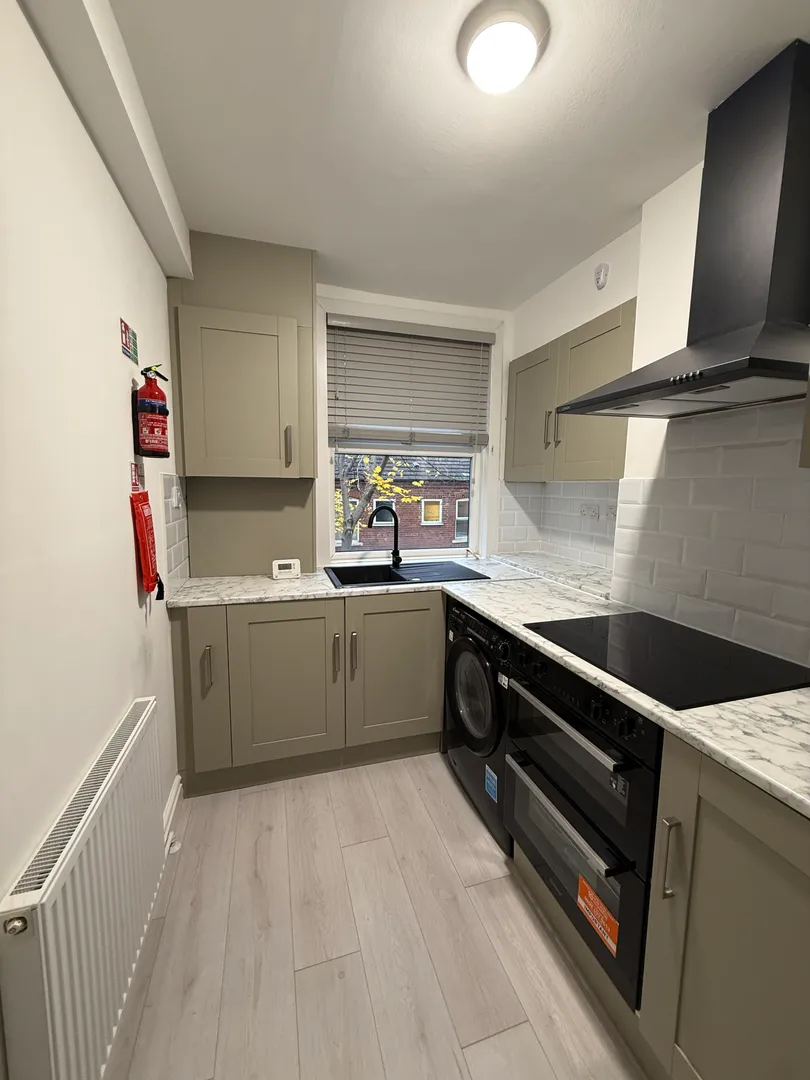 2 Bedroom luxury apartment, 18 Birkin Avenue NG7 5AF - Main Image