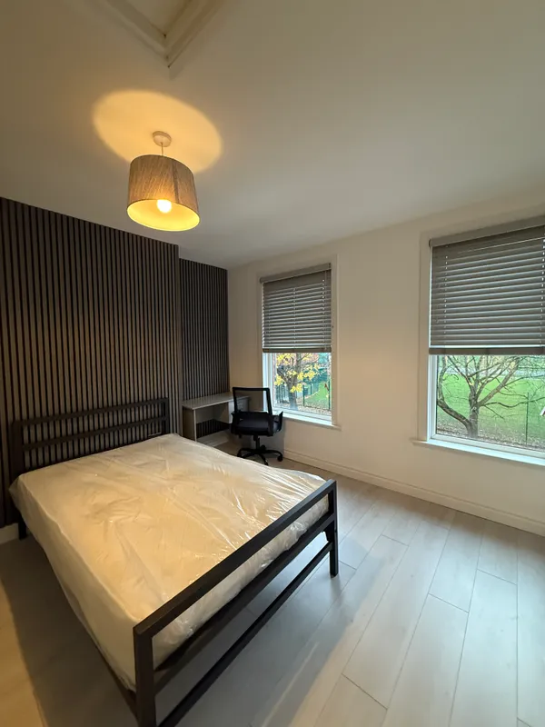 2 Bedroom luxury apartment, 18 Birkin Avenue NG7 5AF - Image 10