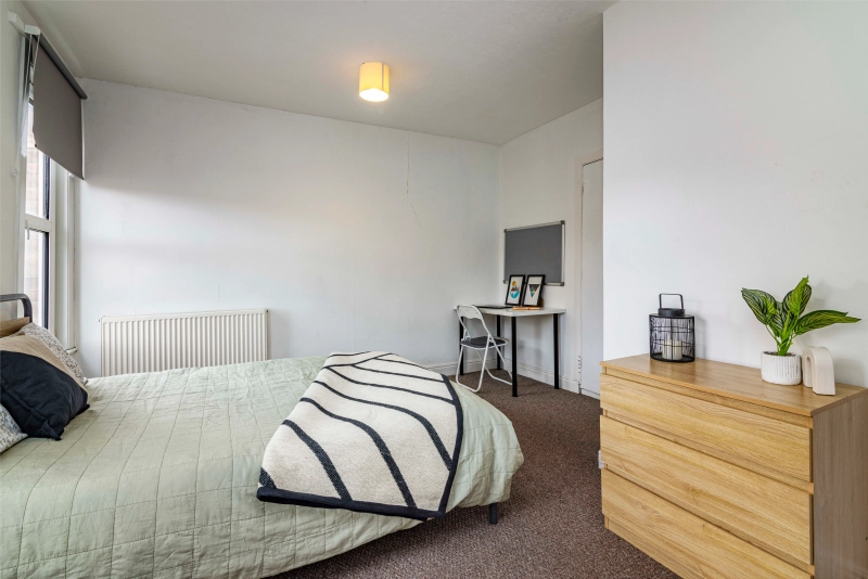 3 Bed - Bills inclusive - Sincil Bank, LN5 7TQ - Thumbnail 9