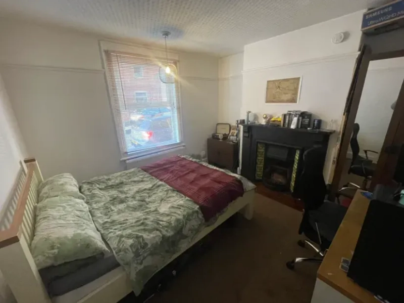 St Nicholas Street, Bills Inclusive - 4 Bedroom, 1 Bathroom - Thumbnail 3