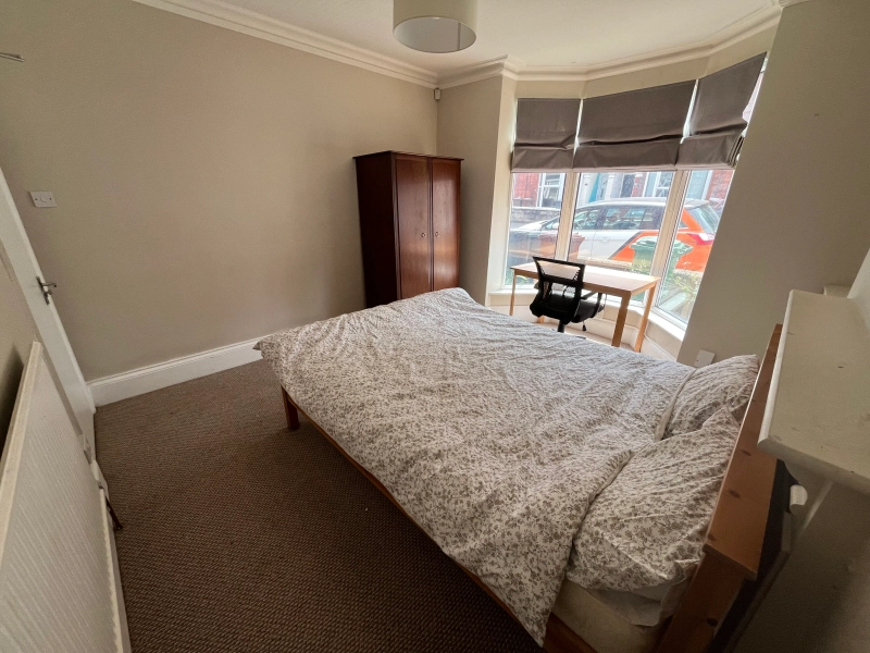 4 SpareRooms Available NOW - LN5 7QE - Thumbnail 4