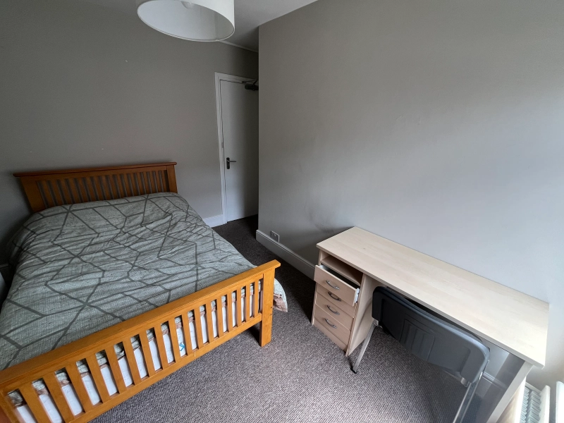 4 SpareRooms Available NOW - LN5 7QE - Thumbnail 6