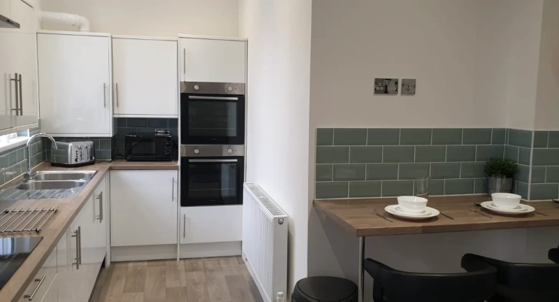SPARE ENSUITE ROOMS- Monson Street - Bills Inclusive - Thumbnail 4