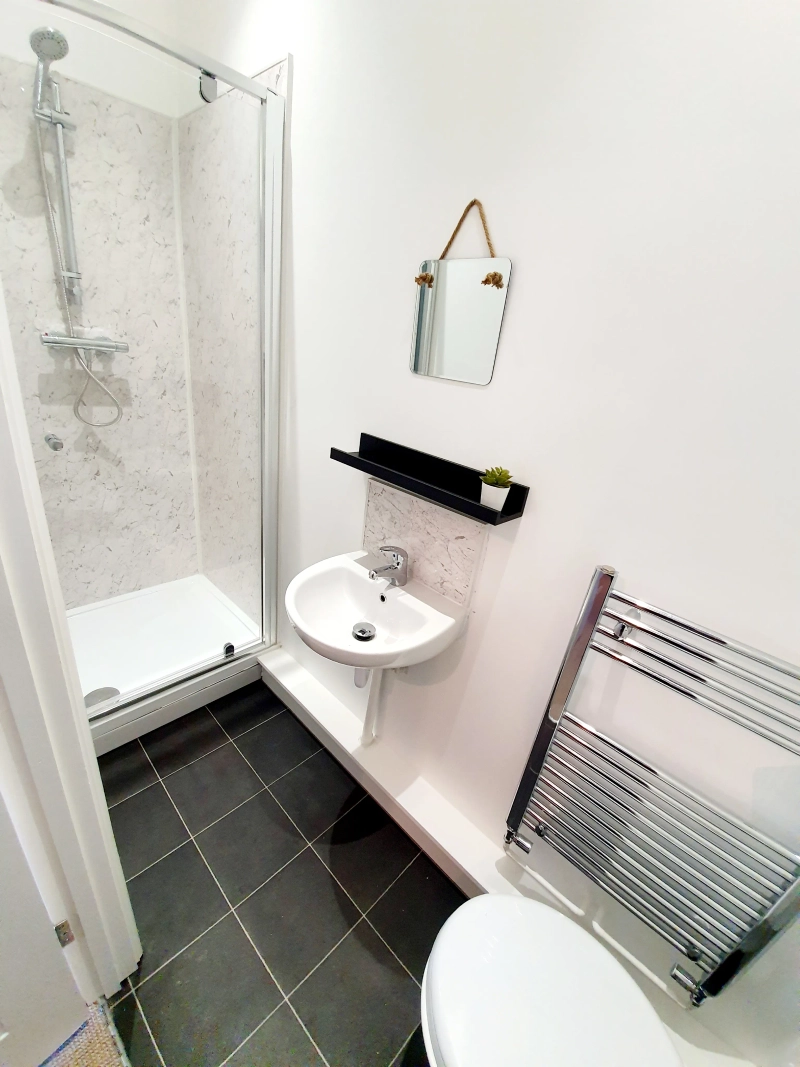 Ensuite - Bills Inclusive - Monson Street - 5 Bed - Thumbnail 10