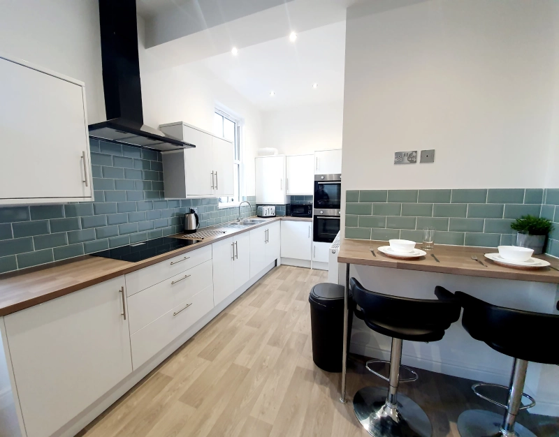 Ensuite - Bills Inclusive - Monson Street - 5 Bed - Thumbnail 8