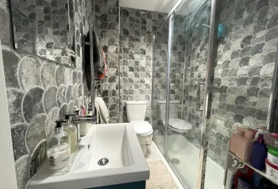 STUDENT HOUSING  - Robey Court, LN5 - 2 BED - Thumbnail 7