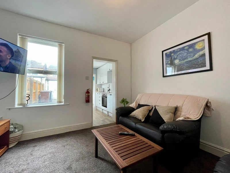 Harvey Street - 3 Bed (West End) - Thumbnail 12