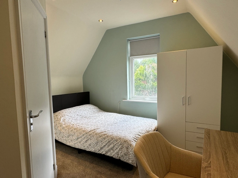 5 BEDROOM WITH ALL ENSUITES AVAILABLE FOR 25/26 - Thumbnail 4