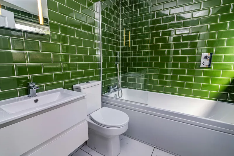 Thesiger Street // 4 Bed + 2 Bath // Aug 2026 - Image 8